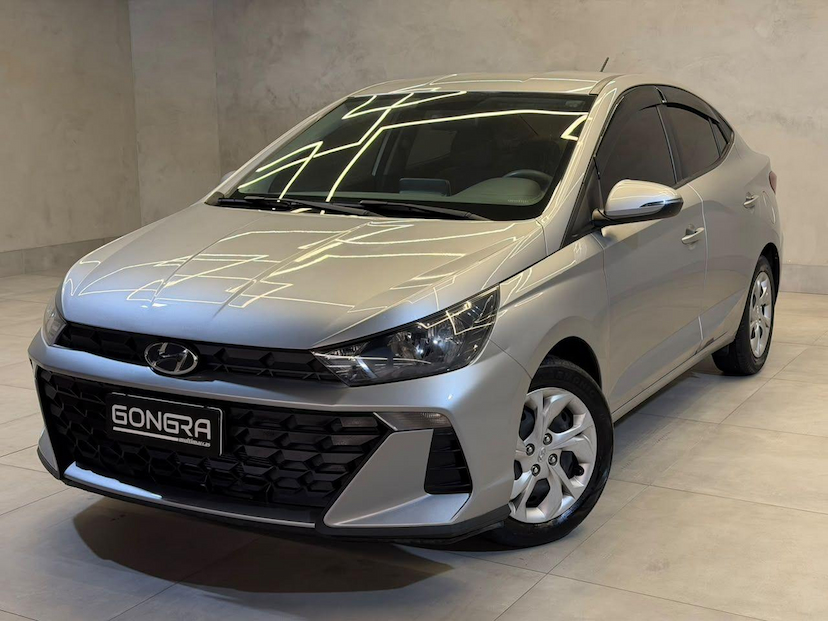 Foto do veículo HYUNDAI HB20S  1.0 CONFORT PLUS 12V FLEX 4P MANUAL 2023 74.000 KM 72.900,00