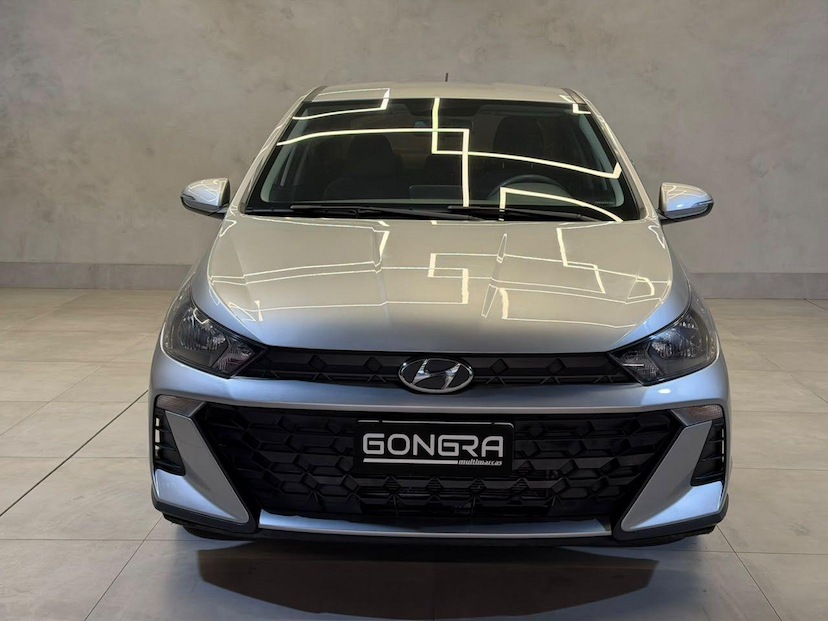 Foto do veículo HYUNDAI HB20S  1.0 CONFORT PLUS 12V FLEX 4P MANUAL 2023 74.000 KM 72.900,00