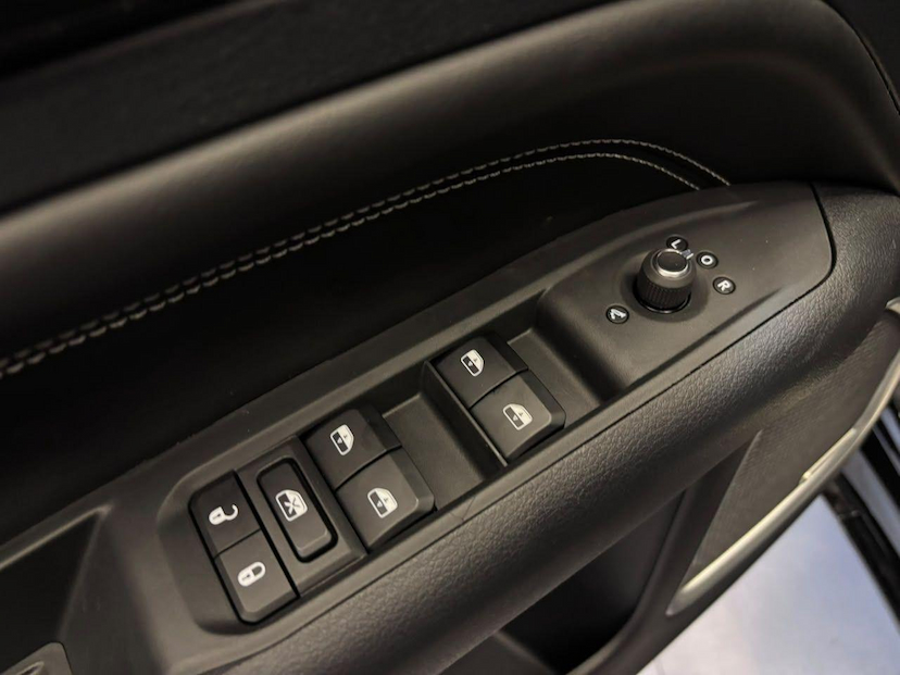 Foto do veículo JEEP COMMANDER COMMANDER BLACKHAWK 2025 65 KM 224.900,00