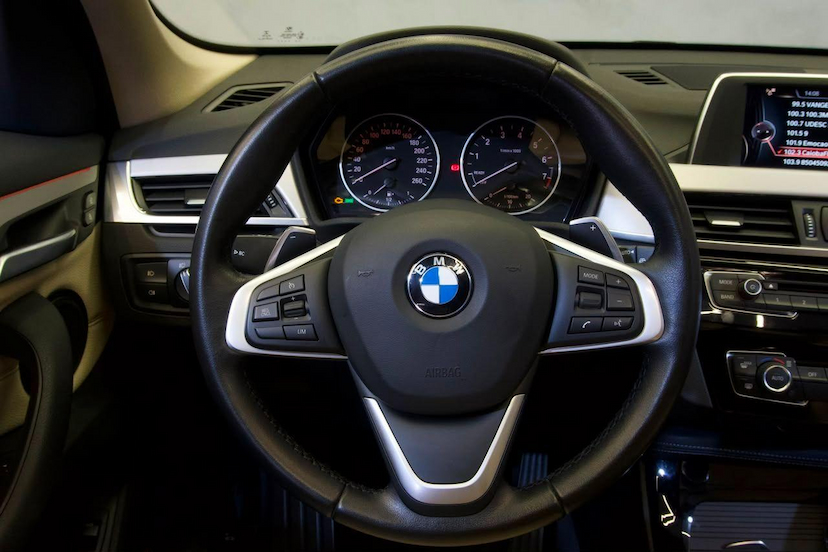 Foto do veículo BMW X1  X25I ACTIVEFLEX 2018 25.000 KM 139.900,00