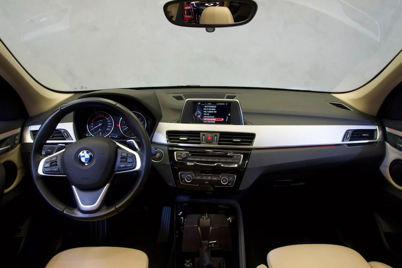 Foto do veículo BMW X1  X25I ACTIVEFLEX 2018 25.000 KM 139.900,00
