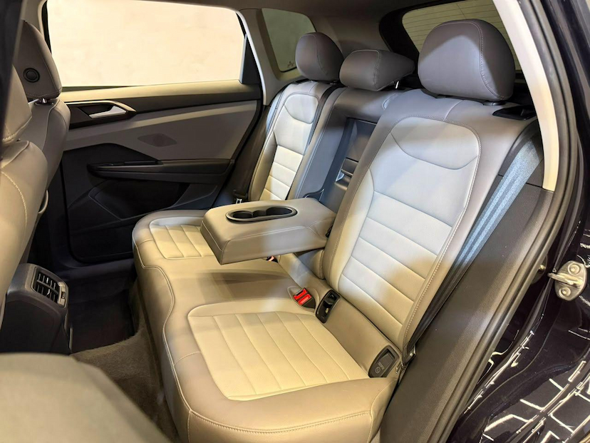 Foto do veículo VOLKSWAGEN TAOS  COMFORTLINE TSI AE 2022 61.642 KM 119.900,00