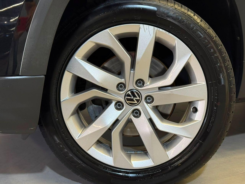 Foto do veículo VOLKSWAGEN TAOS  COMFORTLINE TSI AE 2022 61.642 KM 119.900,00