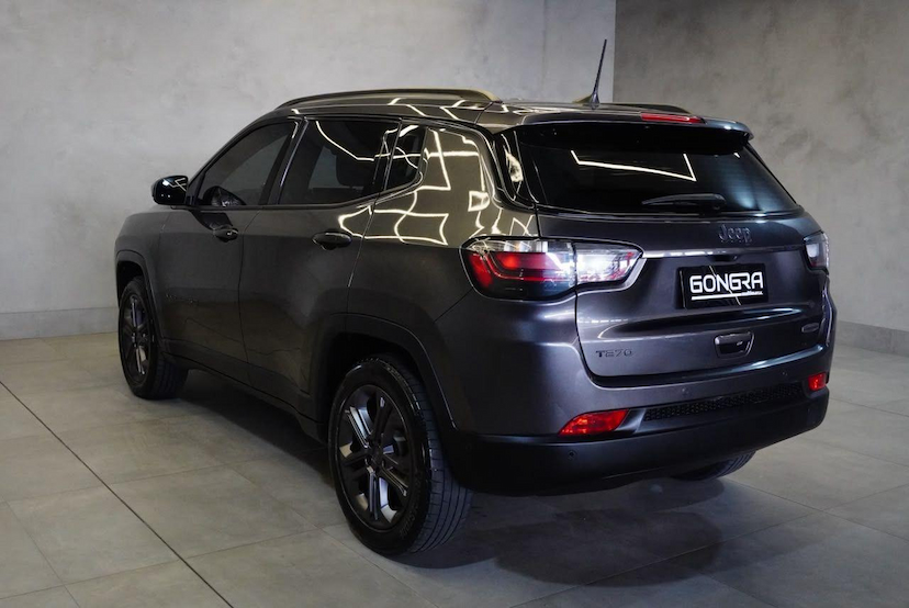 Foto do veículo JEEP COMPASS  T270 80 ANOS 1.3 TB 4X2 FLEX AUT 2022 61.500 KM 119.900,00