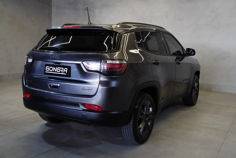 Foto do veículo JEEP COMPASS  T270 80 ANOS 1.3 TB 4X2 FLEX AUT 2022 61.500 KM 119.900,00