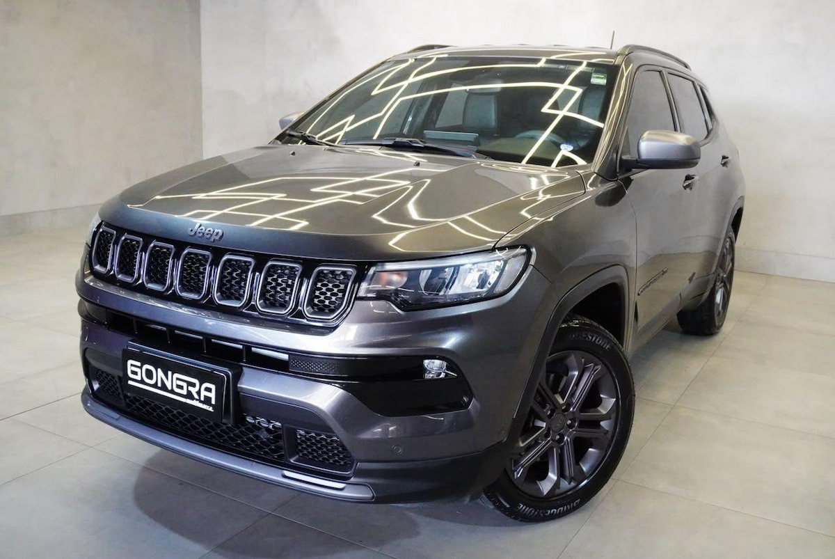 Foto do veículo JEEP COMPASS  T270 80 ANOS 1.3 TB 4X2 FLEX AUT 2021/2022 61.500 KM R$ 119.900,00