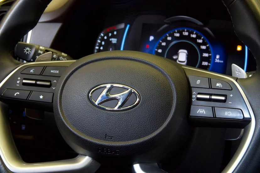 Foto do veículo HYUNDAI CRETA  1TA PLTINUM 2025 25.564 KM 144.900,00