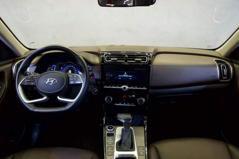 Foto do veículo HYUNDAI CRETA  1TA PLTINUM 2025 25.564 KM 144.900,00