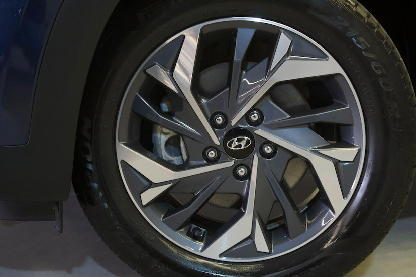 Foto do veículo HYUNDAI CRETA  1TA PLTINUM 2025 25.564 KM 144.900,00