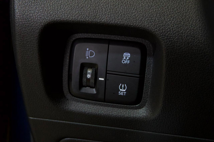 Foto do veículo HYUNDAI CRETA  1TA PLTINUM 2025 25.564 KM 144.900,00