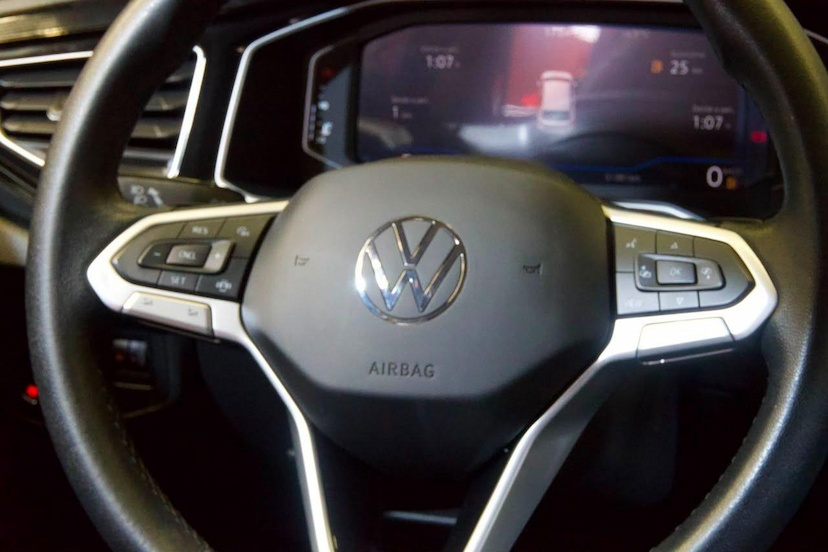 Foto do veículo VOLKSWAGEN POLO  HL AB 2024 51.263 KM 97.900,00