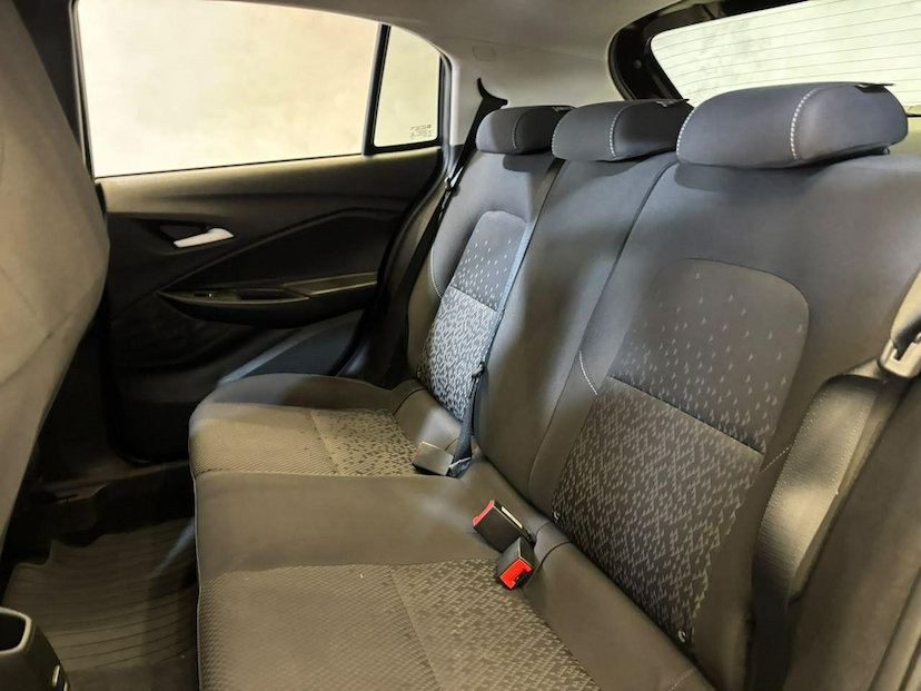 Foto do veículo CHEVROLET ONIX  1.0MT LT2 2021 74.310 KM 64.900,00