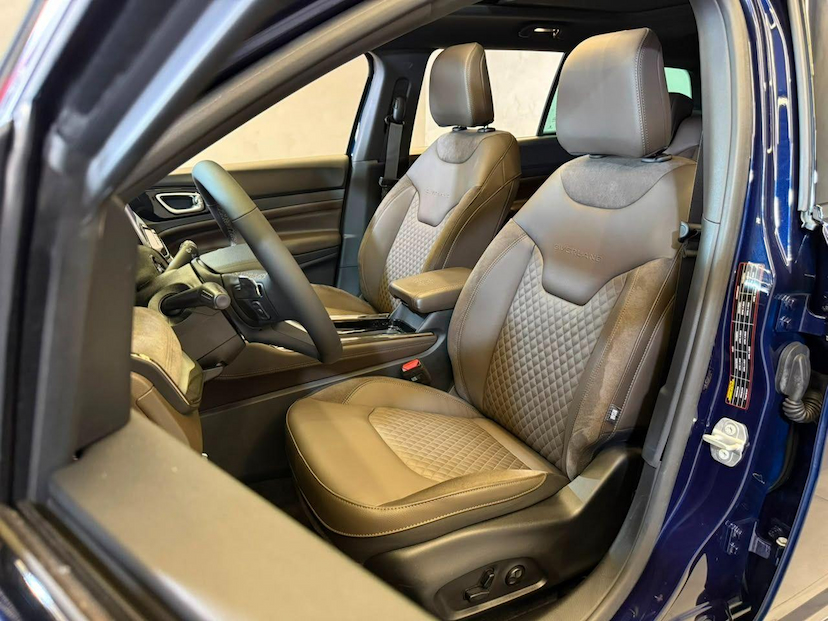 Foto do veículo JEEP COMMANDER  OVR TD 2025 68 KM 236.900,00