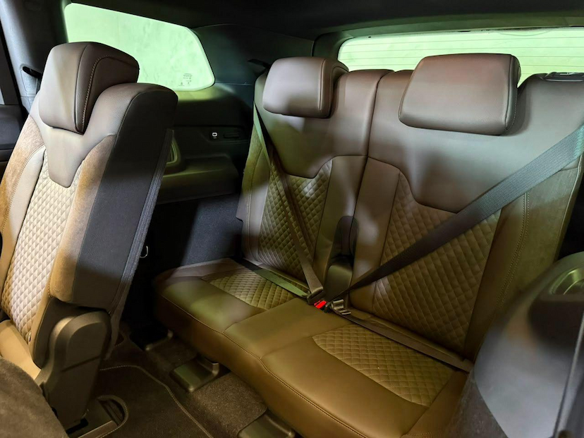 Foto do veículo JEEP COMMANDER  OVR TD 2025 68 KM 236.900,00
