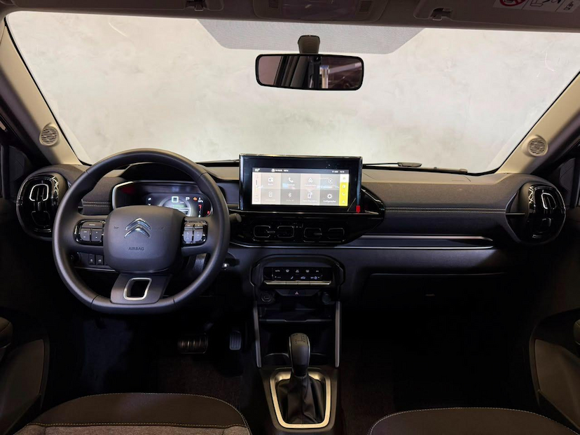 Foto do veículo CITROËN BASALT  FEEL 1.0 FLEX TB 200 5P AUT 2026 1.662 KM 105.900,00
