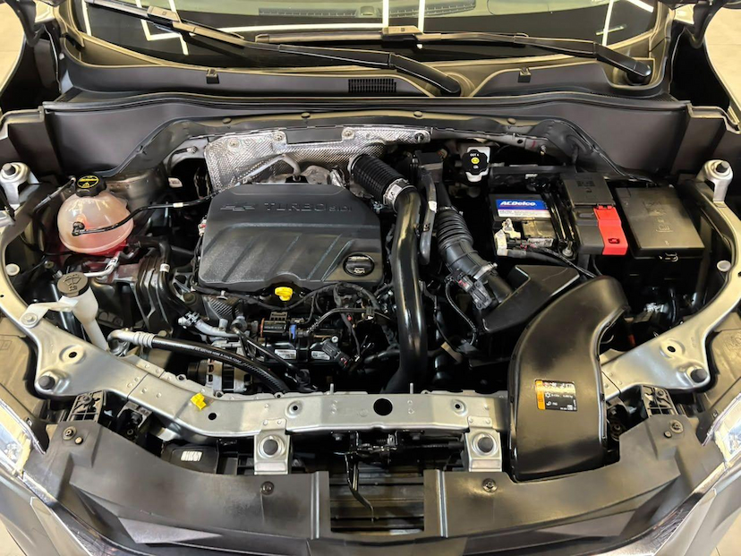 Foto do veículo CHEVROLET TRACKER  LT 1.0 TURBO 12V FLEX AUT. 2025 32.196 KM 104.900,00