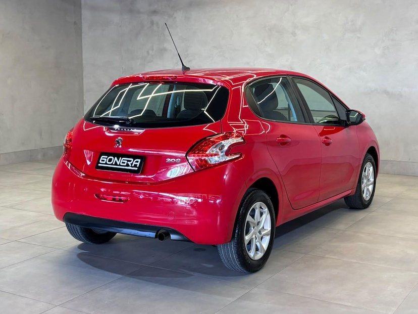 Foto do veículo PEUGEOT 208  ACTIVE PACK 2015 121.282 KM 40.900,00