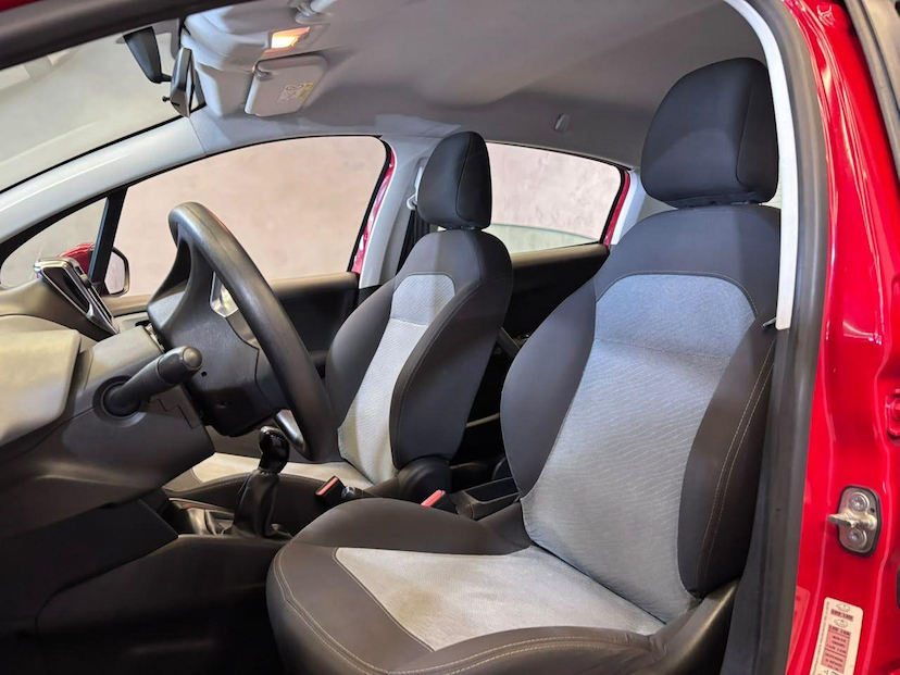 Foto do veículo PEUGEOT 208  ACTIVE PACK 2015 121.282 KM 40.900,00