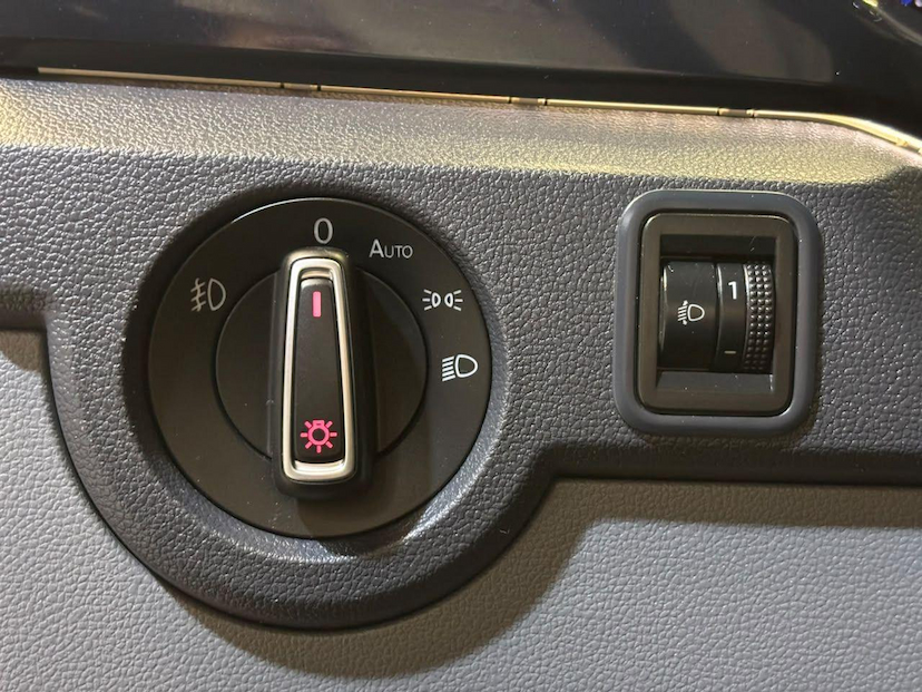 Foto do veículo VOLKSWAGEN T-CROSS T CROSS COMFORTLINE TSI AT 2022 92.623 KM 99.900,00