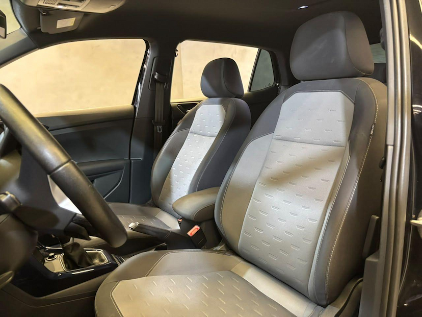 Foto do veículo VOLKSWAGEN T-CROSS T CROSS COMFORTLINE TSI AT 2022 92.623 KM 99.900,00
