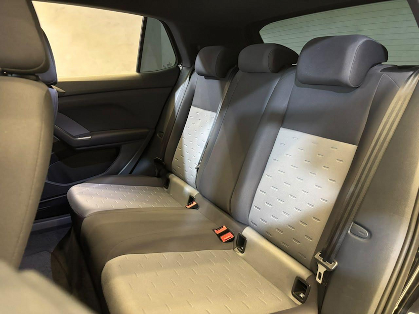 Foto do veículo VOLKSWAGEN T-CROSS T CROSS COMFORTLINE TSI AT 2022 92.623 KM 99.900,00