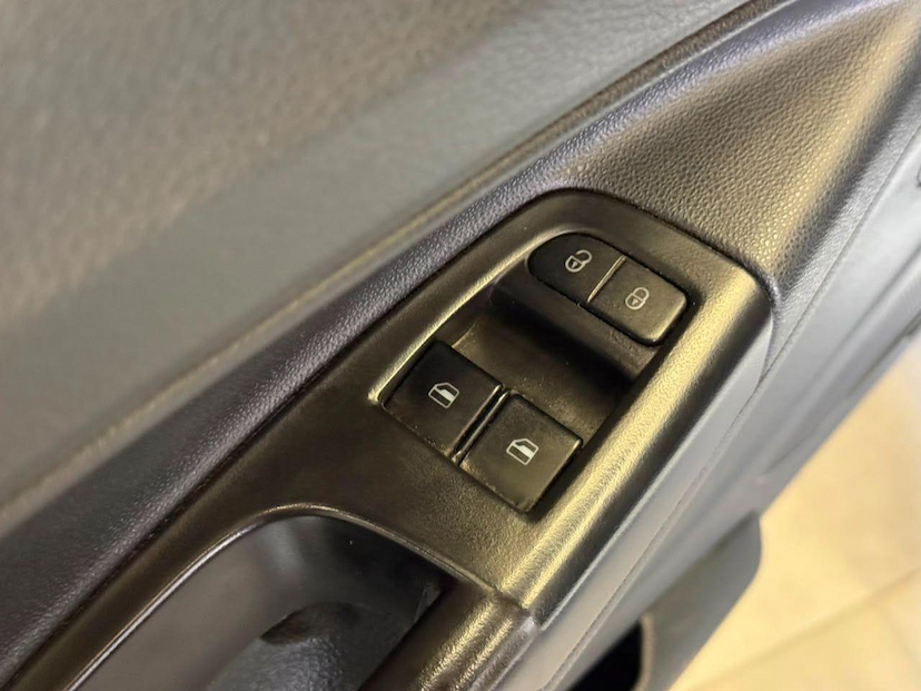 Foto do veículo VOLKSWAGEN SAVEIRO  CS RB MF 2024 54.527 KM 77.900,00