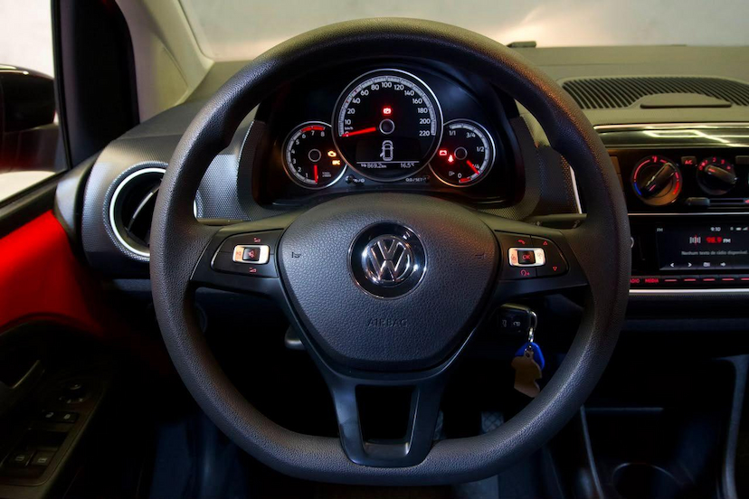 Foto do veículo VOLKSWAGEN UP  XTREME TSI MD 2020 45.000 KM 74.900,00