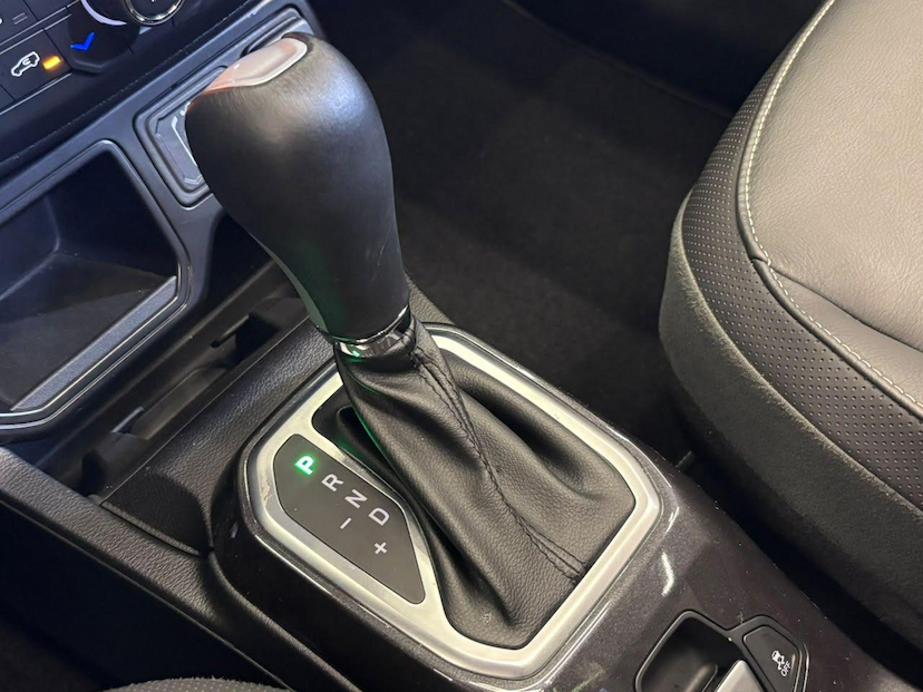 Foto do veículo JEEP RENEGADE  SAHARA 2025 21.229 KM 135.900,00
