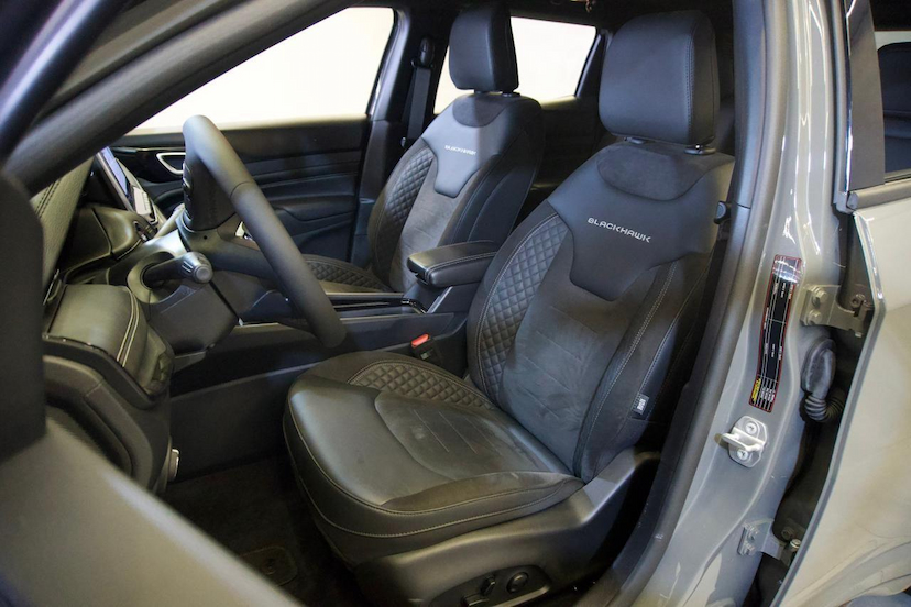 Foto do veículo JEEP COMPASS  BLACKHAWK 2026 1.264 KM 224.900,00