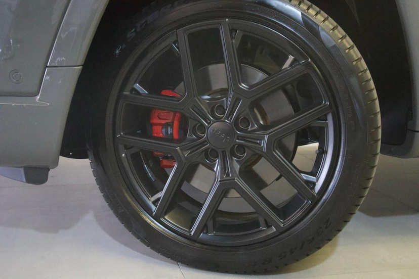 Foto do veículo JEEP COMPASS  BLACKHAWK 2026 1.264 KM 224.900,00