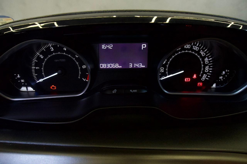 Foto do veículo PEUGEOT 2008  GRIFFE EAT6 2020 82.300 KM 75.900,00