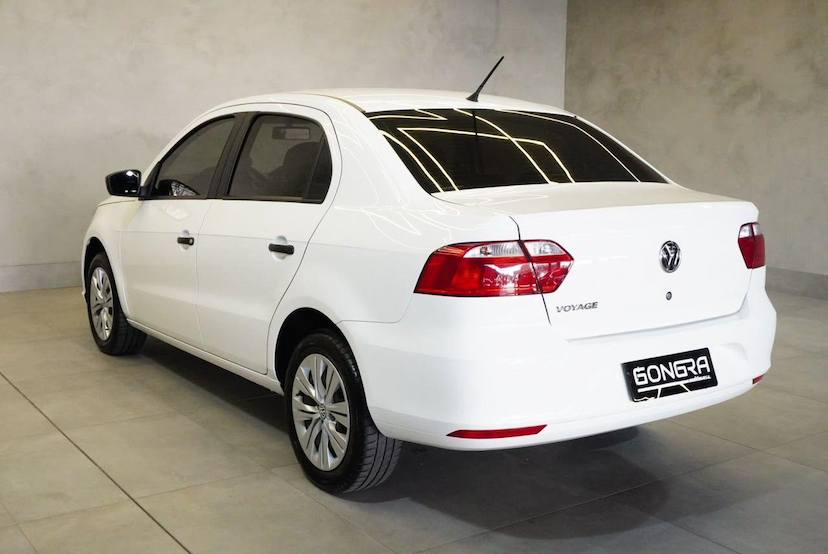 Foto do veículo VOLKSWAGEN VOYAGE  1.6L MB5 2022 24.500 KM 64.900,00
