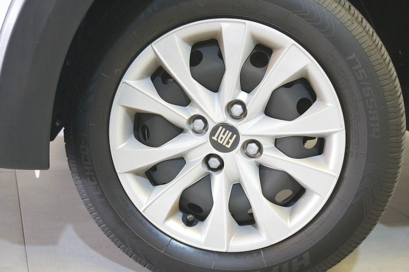 Foto do veículo FIAT MOBI  LIKE 2023 49.000 KM 54.900,00