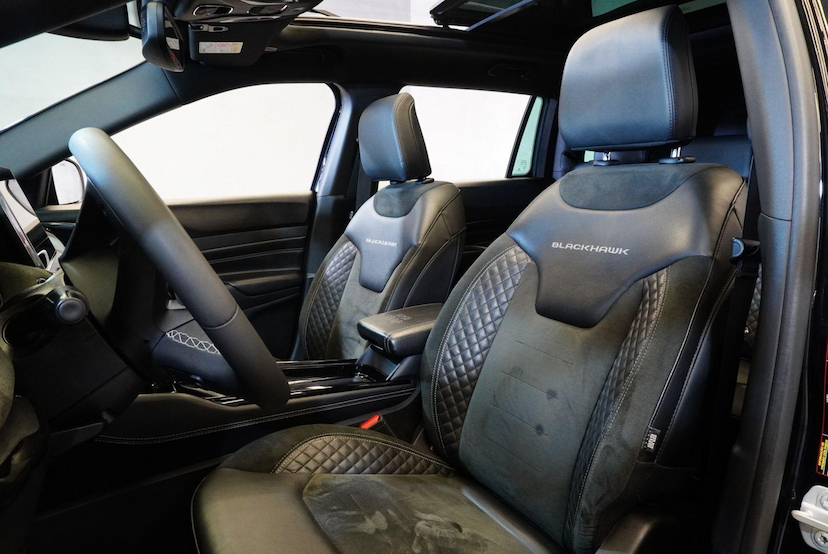 Foto do veículo JEEP COMMANDER COMMANDER BLACKHAWK 2025 33.495 KM 209.900,00