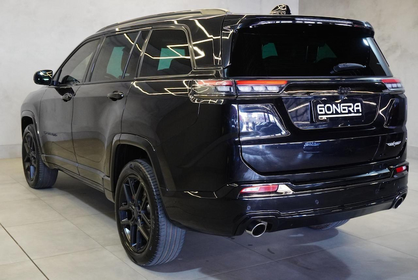Foto do veículo JEEP COMMANDER COMMANDER BLACKHAWK 2025 33.495 KM 209.900,00