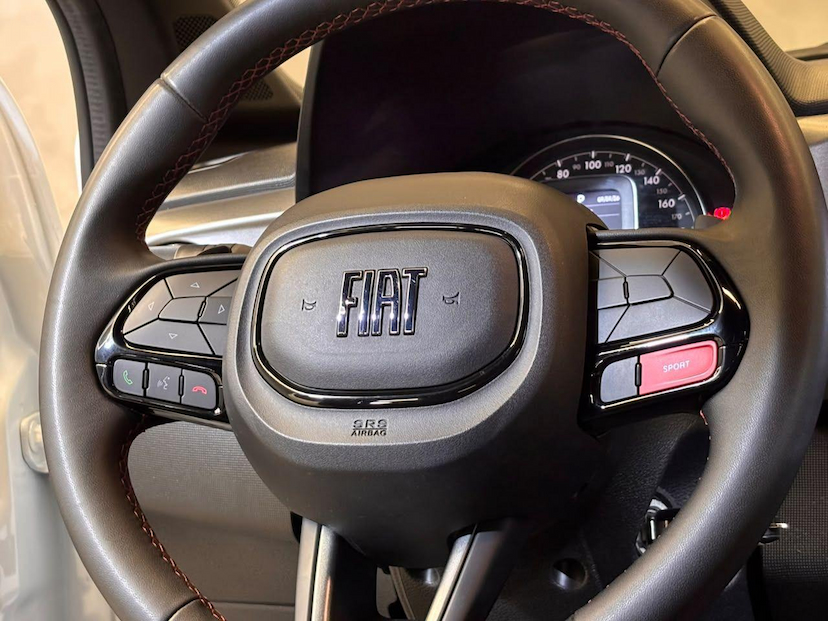 Foto do veículo FIAT STRADA  ULTRA T200AT 2025 21.742 KM 125.900,00