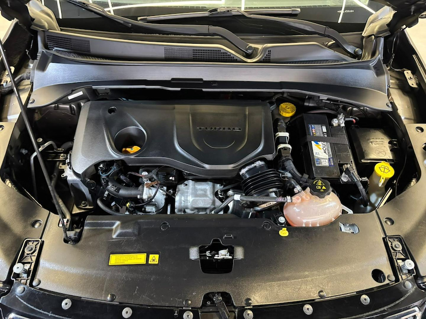 Foto do veículo JEEP COMPASS  LONG TF 2022 70.663 KM 117.900,00