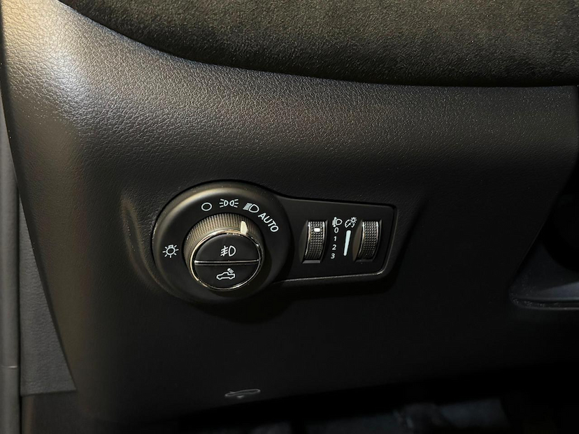 Foto do veículo RAM RAMPAGE  R/T HURRIC. 4 2.0 TB CD 4X4 AUT. 2025 15.875 KM 209.900,00