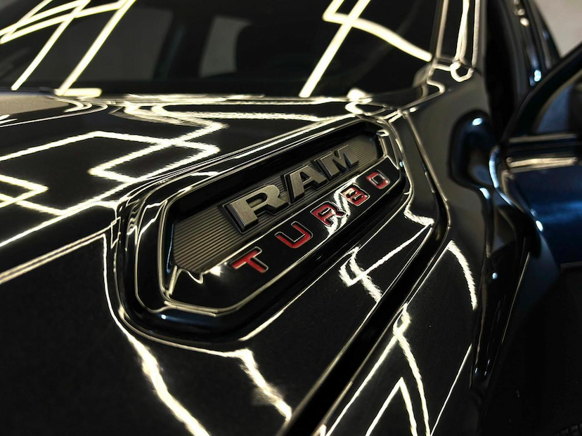 Foto do veículo RAM RAMPAGE  R/T HURRIC. 4 2.0 TB CD 4X4 AUT. 2025 15.875 KM 209.900,00