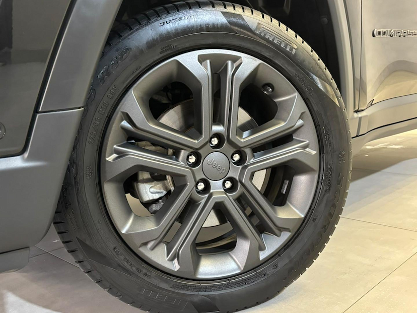Foto do veículo JEEP COMPASS  LONG T 2025 7.134 KM 149.900,00