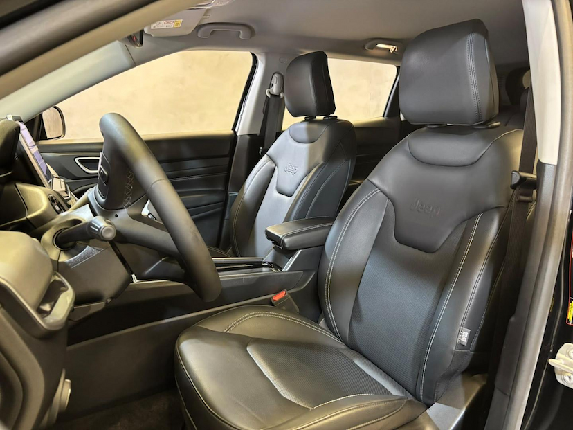 Foto do veículo JEEP COMPASS  LONG T 2025 7.134 KM 149.900,00