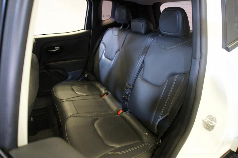 Foto do veículo JEEP RENEGADE  LGTD T270 2023 42.814 KM 101.900,00