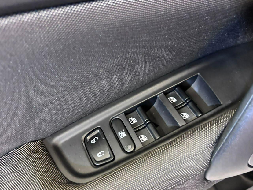 Foto do veículo FIAT TORO  1.8 16V EVO FLEX FREEDOM AT6 2018 92.431 KM 88.900,00