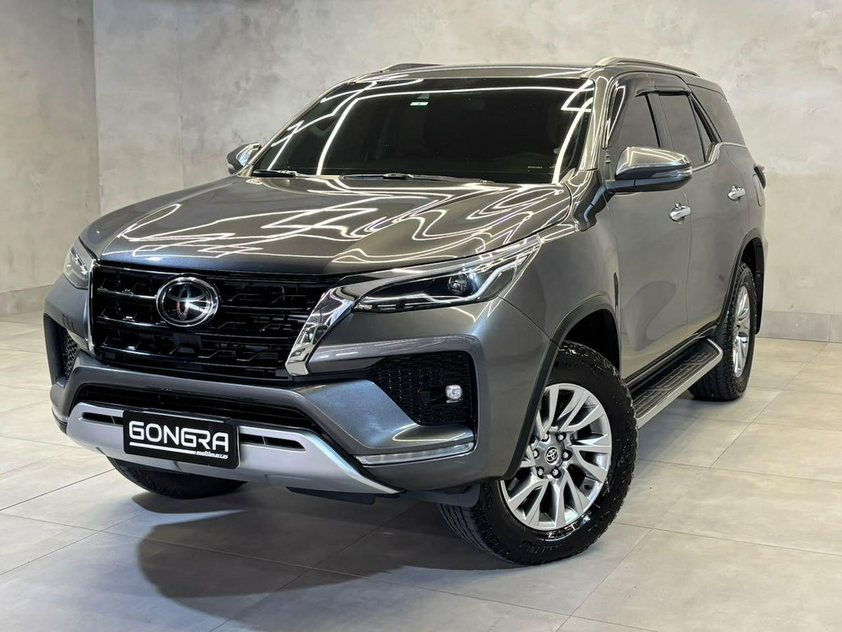 Foto do veículo TOYOTA HILUX  SWSRXA4FD 2021/2021 79.379 KM R$ 269.900,00