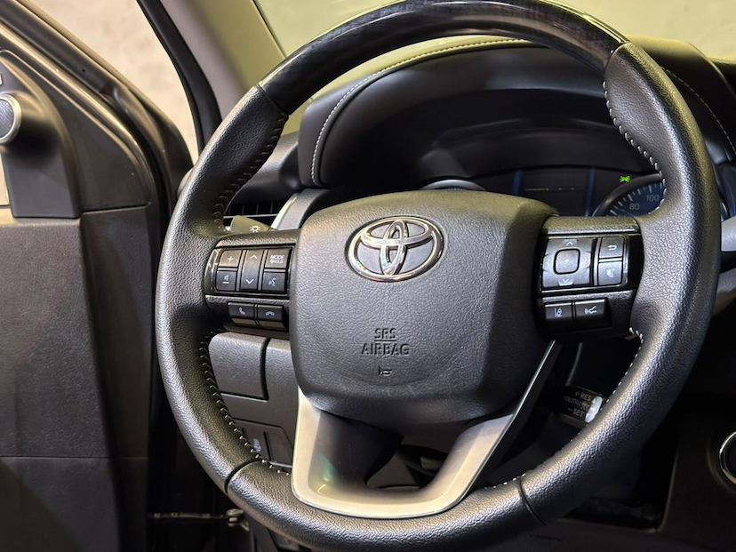 Foto do veículo TOYOTA HILUX  SW4 SRX 4X4 2.8 TB 4P DIESEL 2021 79.379 KM 269.900,00