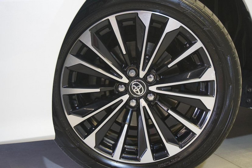 Foto do veículo TOYOTA COROLLA  ALTIS 20 2024 37.548 KM 162.900,00