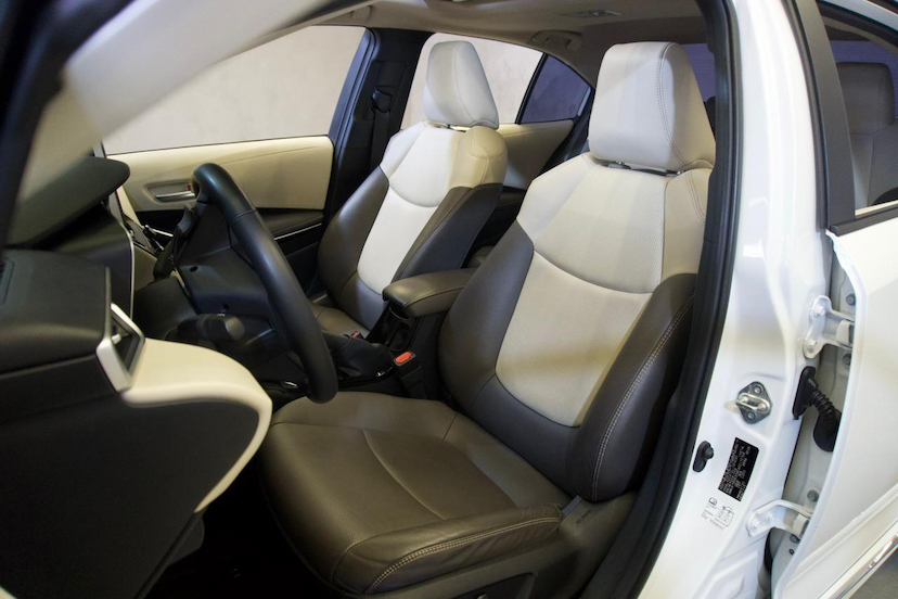 Foto do veículo TOYOTA COROLLA  ALTIS 20 2024 37.548 KM 162.900,00