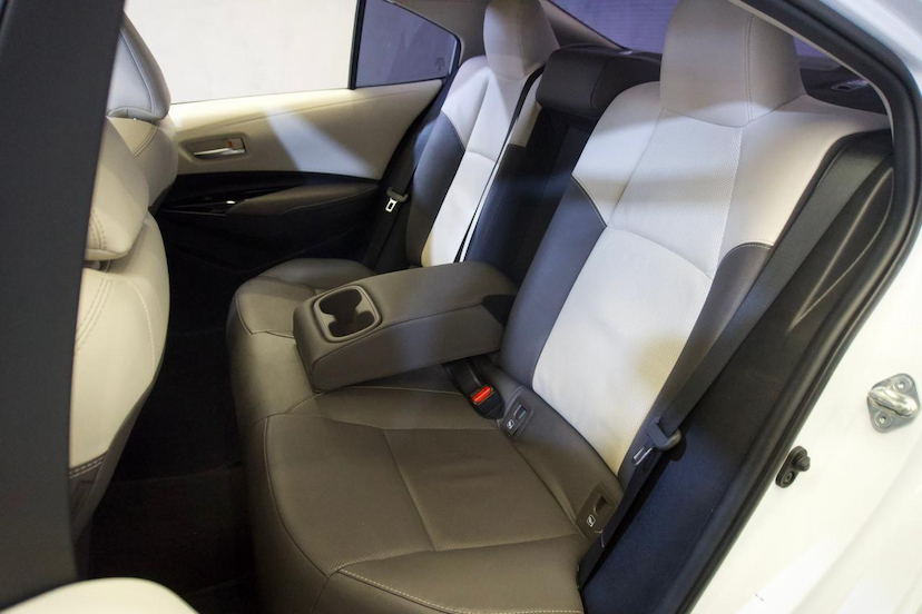 Foto do veículo TOYOTA COROLLA  ALTIS 20 2024 37.548 KM 162.900,00