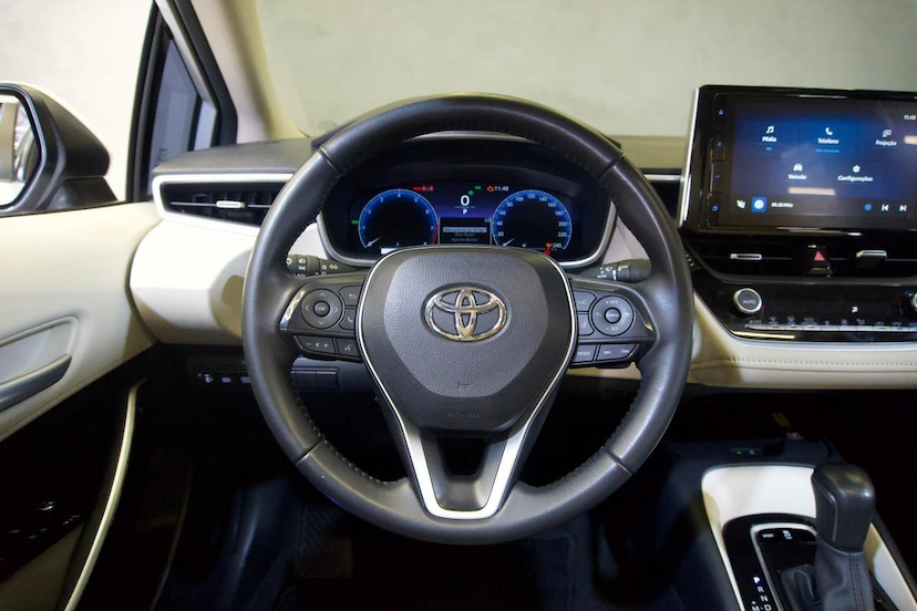 Foto do veículo TOYOTA COROLLA  ALTIS 20 2024 37.548 KM 162.900,00