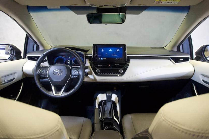Foto do veículo TOYOTA COROLLA  ALTIS 20 2024 37.548 KM 162.900,00